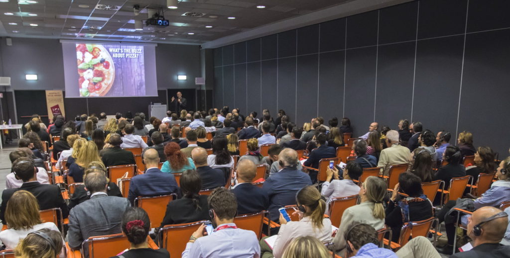 HOSPITALITY DAY, Palacongressi di Riccione, mercoledì 7 Ottobre 2015 - I migliori consulenti e fornitori di servizi del settore alberghiero incontrano gli operatori turistici; nella foto (ph © Luca Lucchesi/Officina Photografica) un momento dell'evento